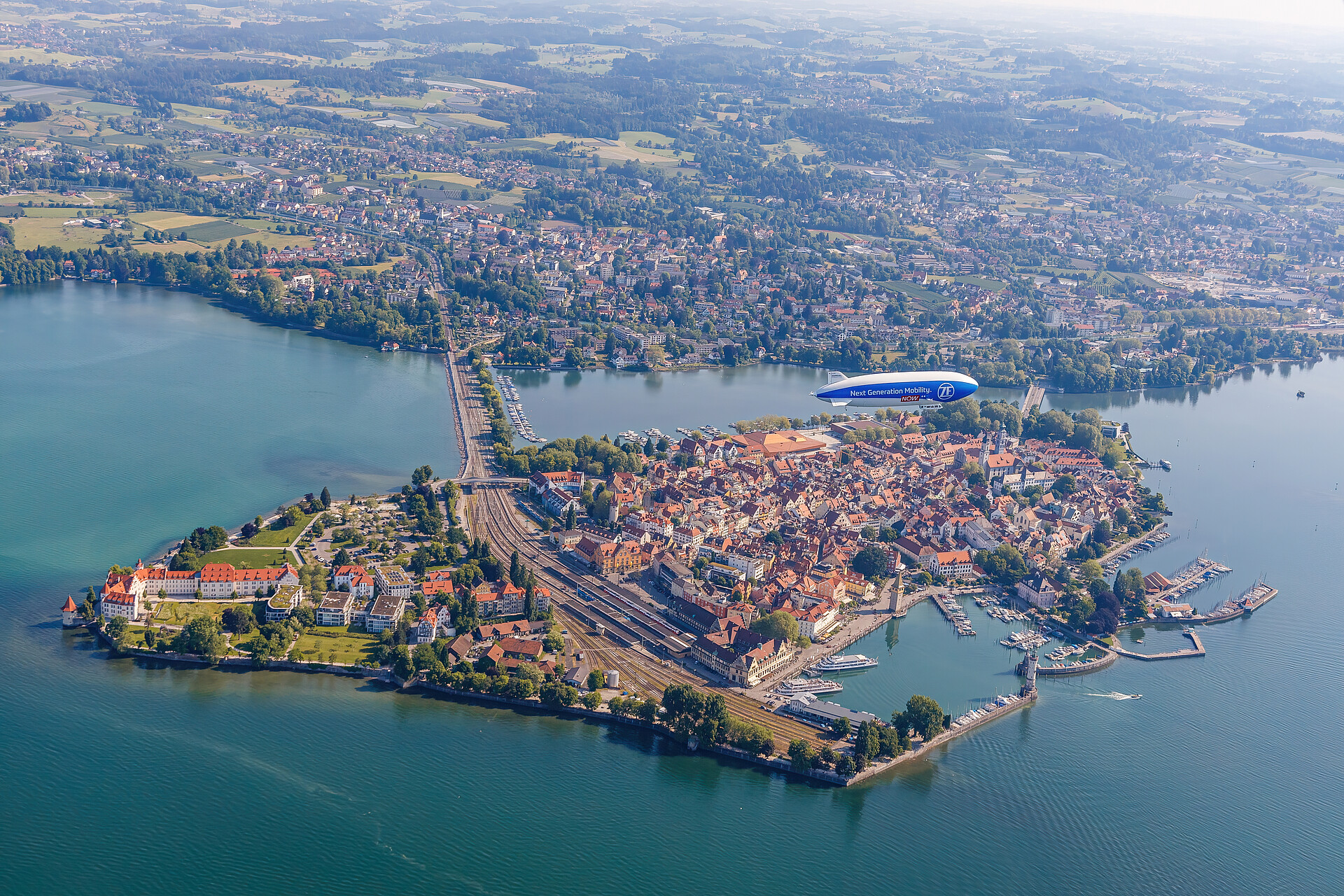 Zeppelin über Lindau